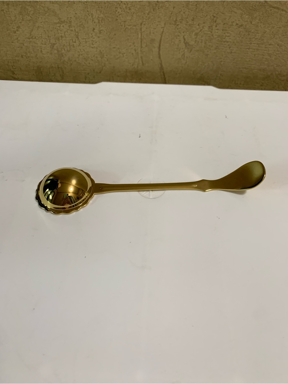 PARTYLITE Chateau Gold tone Candle Snuffer P7018 NEW in Box - Picture 3 of 8